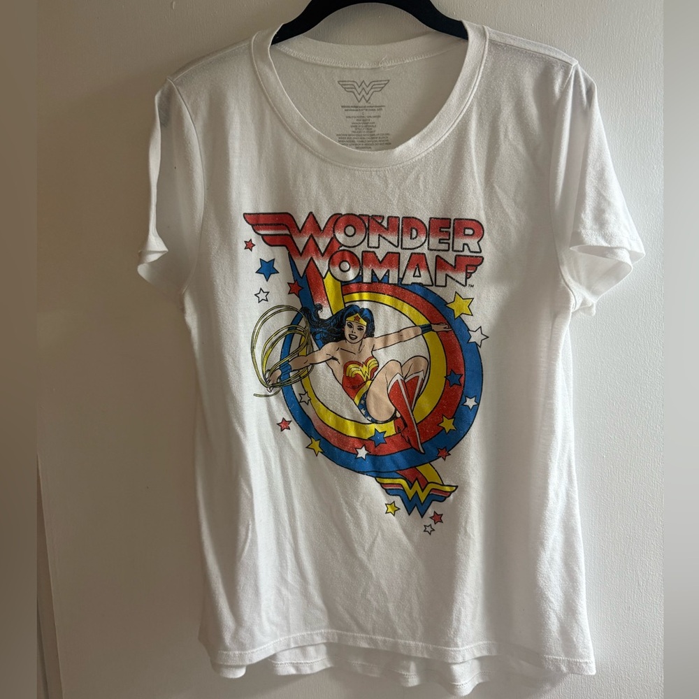 Wonder Woman Graphic Tee - White